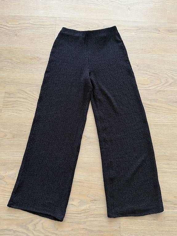 Tops: 2-Teiler Schwarz – Gebraucht aus Bleienbach von Chi_Cari 2