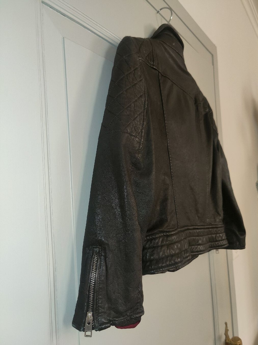 Allsaints Giacche: kurze Lederjacke von All Saints - US 10 – Usato da Schaffhausen venduto da fraeuleinstyle 3