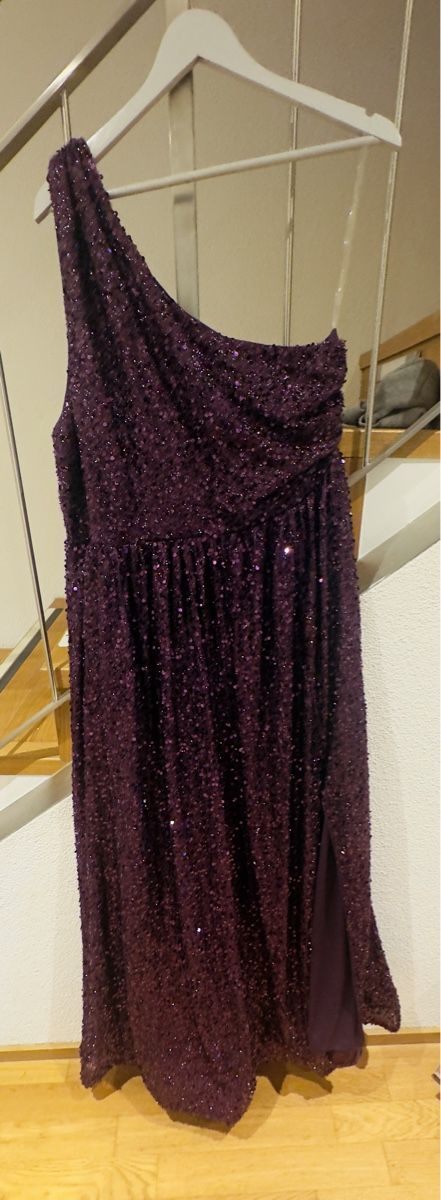 Vestiti: Lila kleid mit schlitz – Nuovo e nell'imballaggio originale da Rottenschwil venduto da lea_l8pn