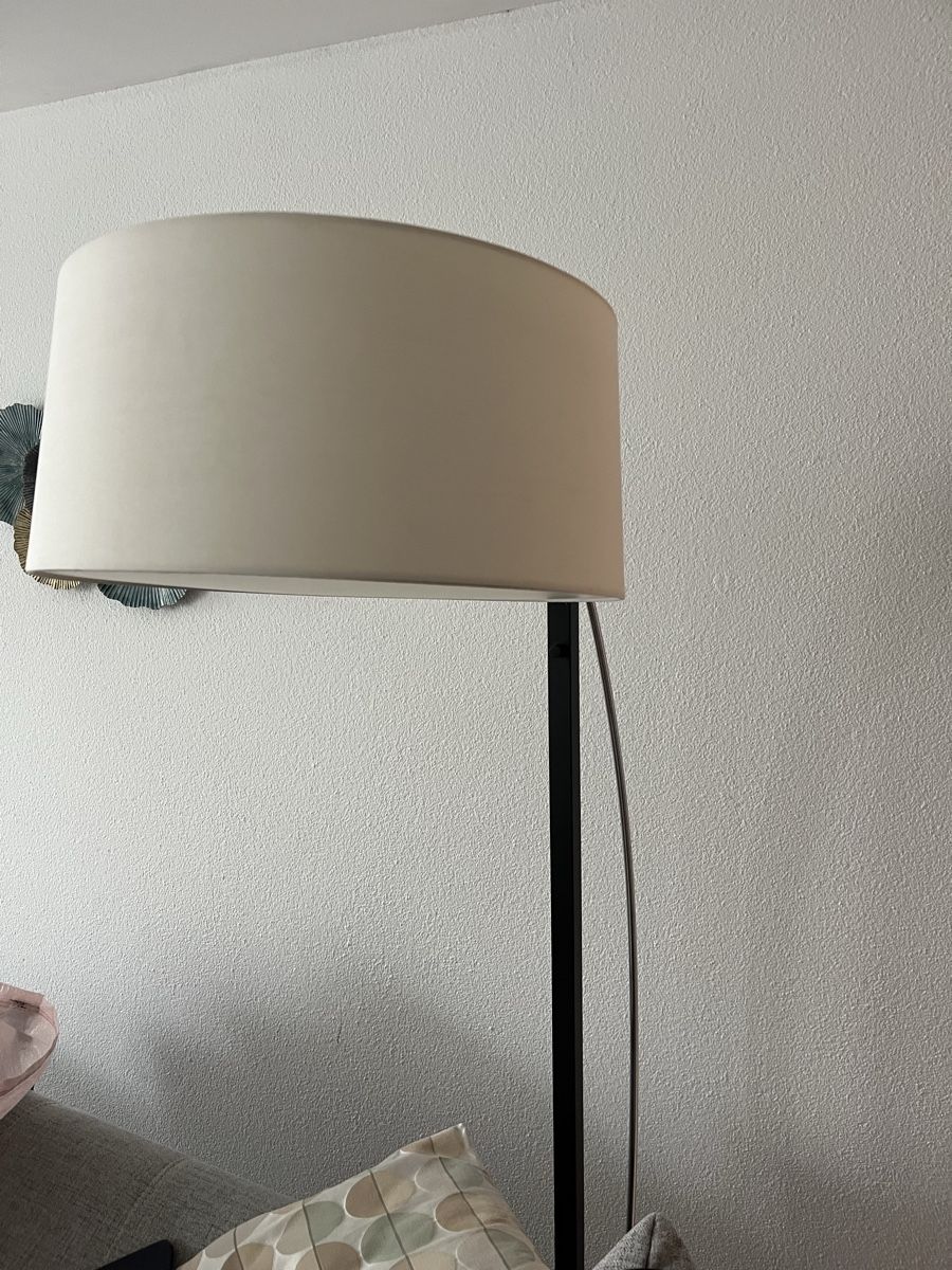Lampen: Stehlampe – Gebraucht aus Berikon von Dusche 2
