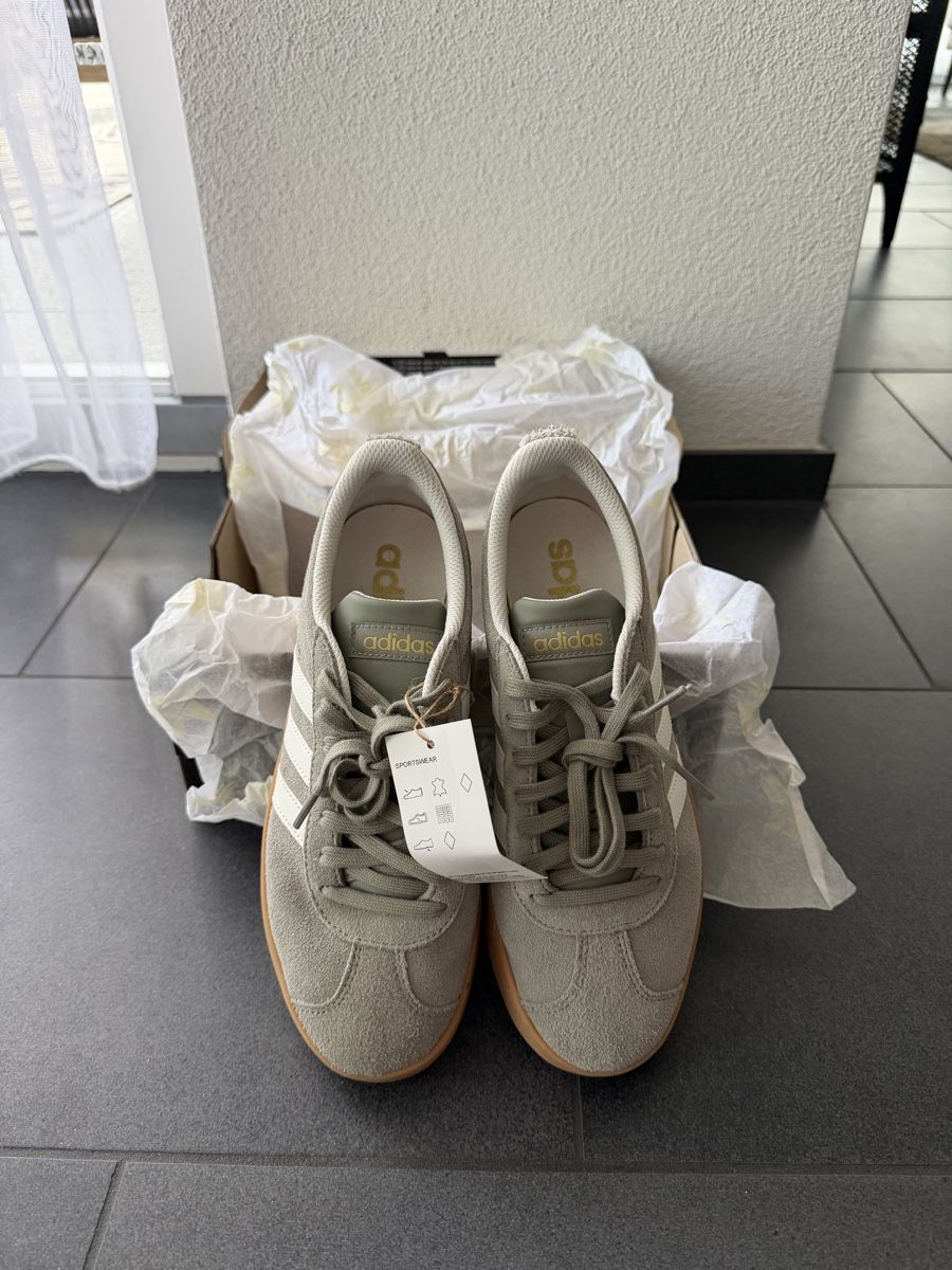 Scarpe da donna: Adidas Schuhe size 39 – Nuovo e nell'imballaggio originale da Lenzburg venduto da Jet_mir