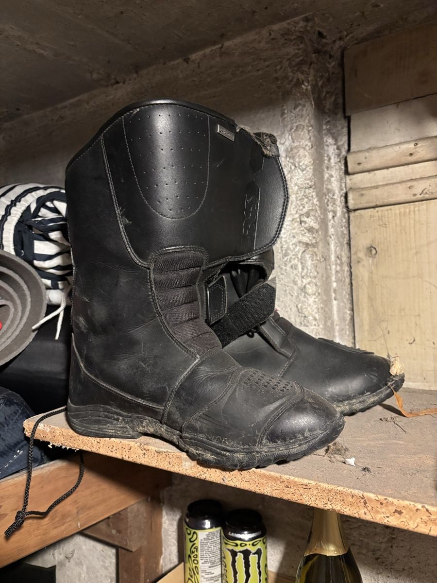 Scarpe da uomo: Motoradstieffel  – Usato da murten venduto da kam_9wqw