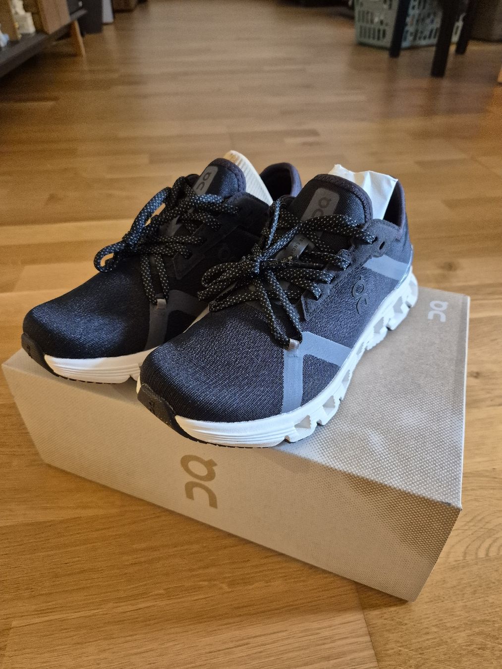 On Scarpe da donna: On Cloud X 4 AD Damenschuh Gr.37 – Nuovo e nell'imballaggio originale da ruswil venduto da stadi8