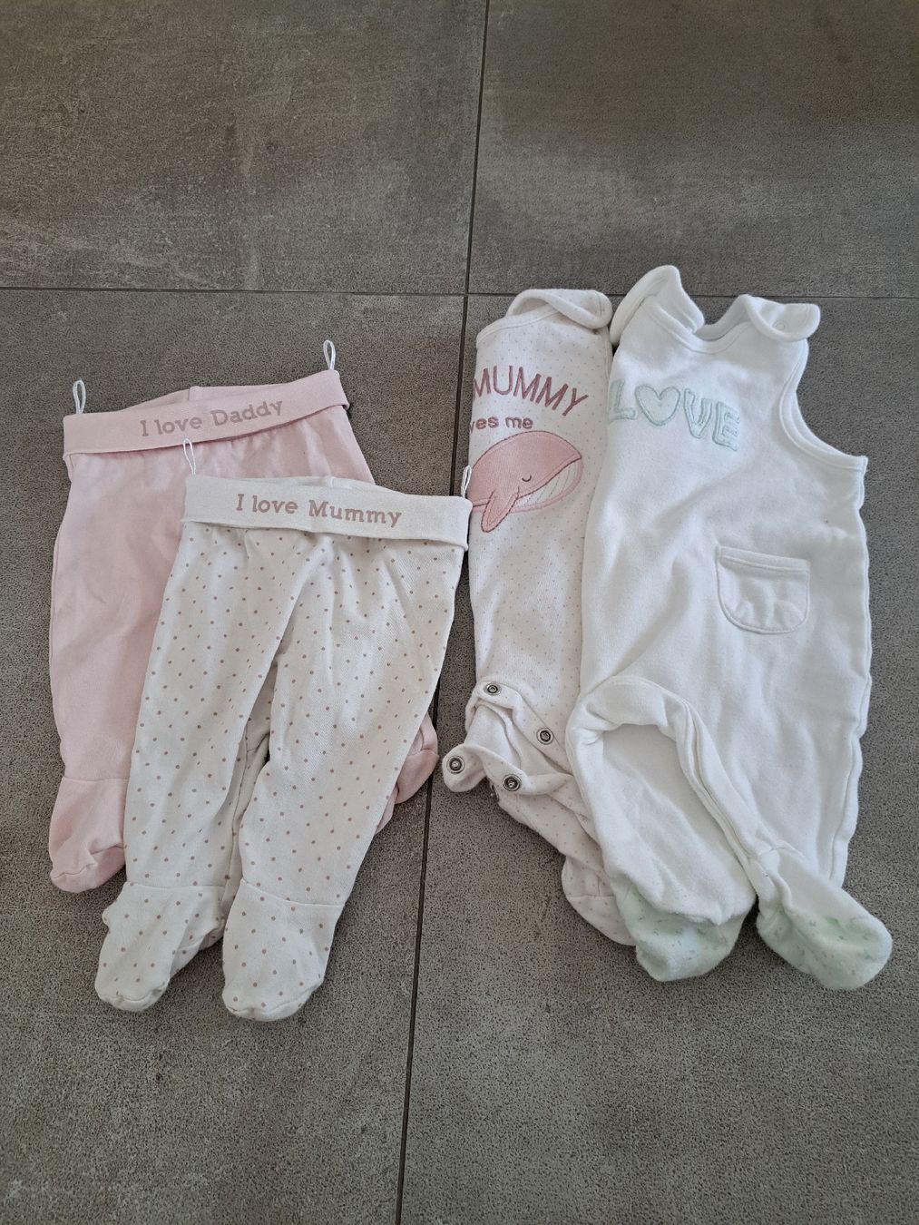 Ensembles coordonnés: Kleiderpaket Mädchen Grösse 56 – D'occasion à Bratsch par cin_yjy2 1