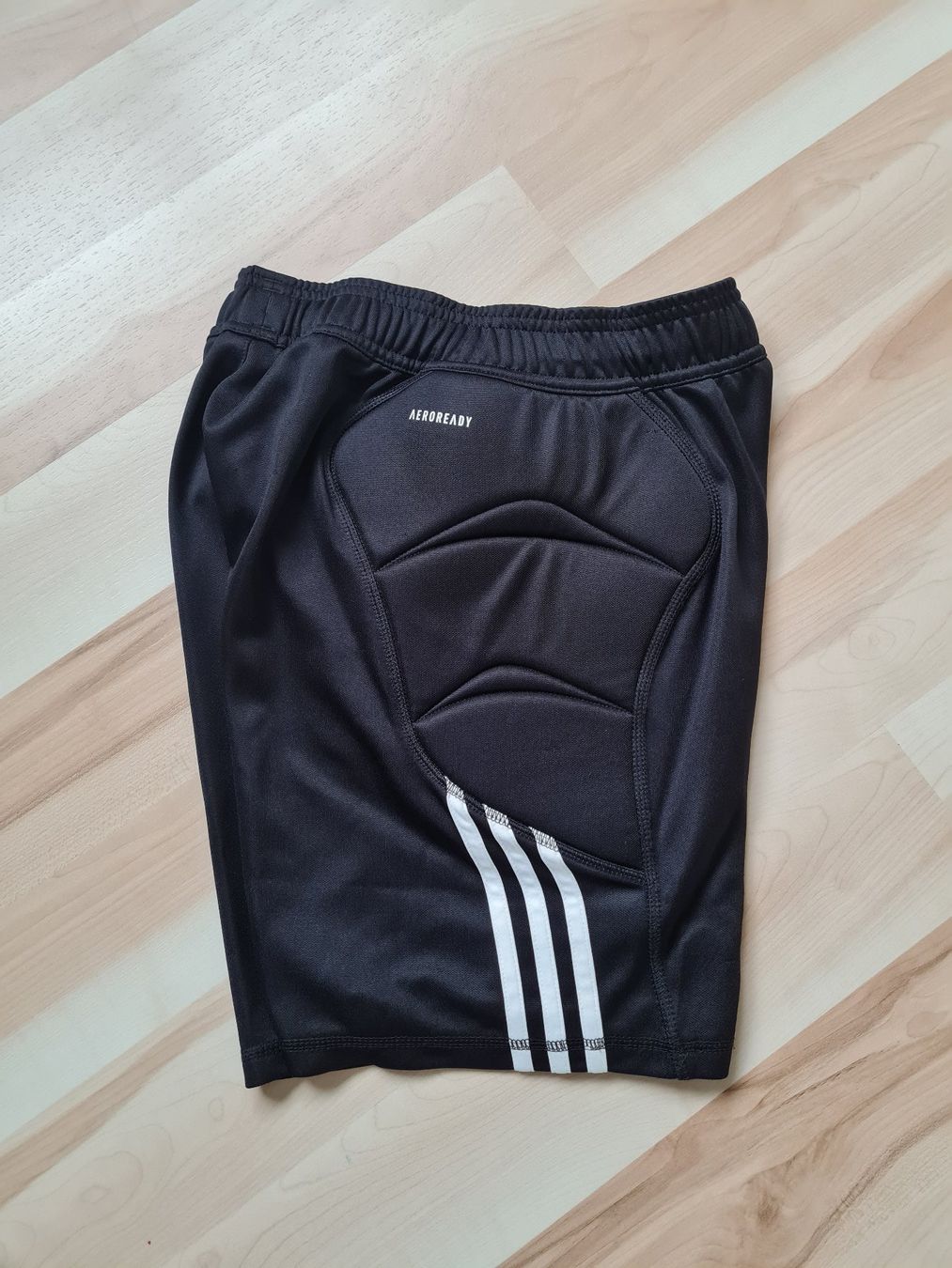 Adidas Pantaloni: Torwarthose kurz Adidas Gr. 164 – Usato da Ebnet venduto da Bejava