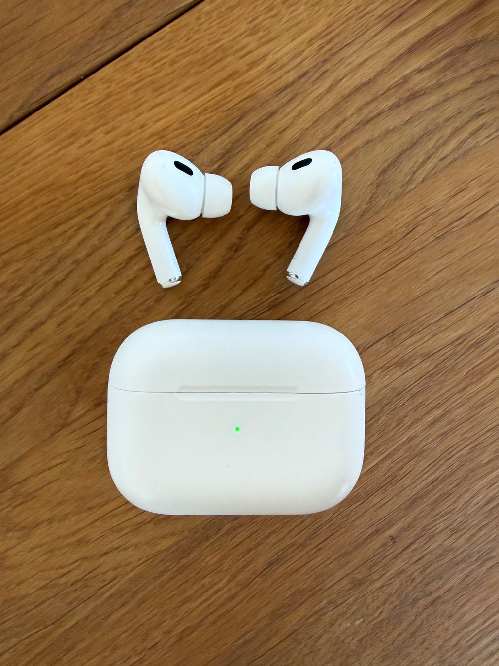 Apple Cuffie: APPLE AirPods Pro 2 – Usato da Lausanne venduto da Nine1982 3