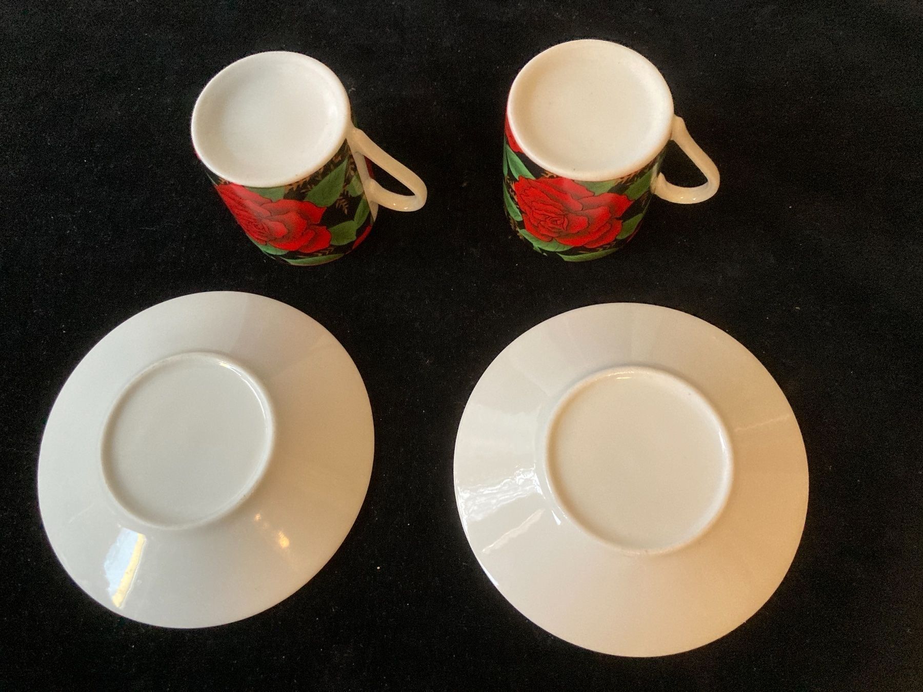 Tassen: 2 Mocca-Tässchen mit Rosen-Muster – Gebraucht aus Zürich von Chaeffeler 2