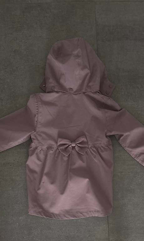 Giacche & Cappotti: Lindgren Regenjacke 7 Jahre – Usato da Zwingen venduto da Zipfel1983 1