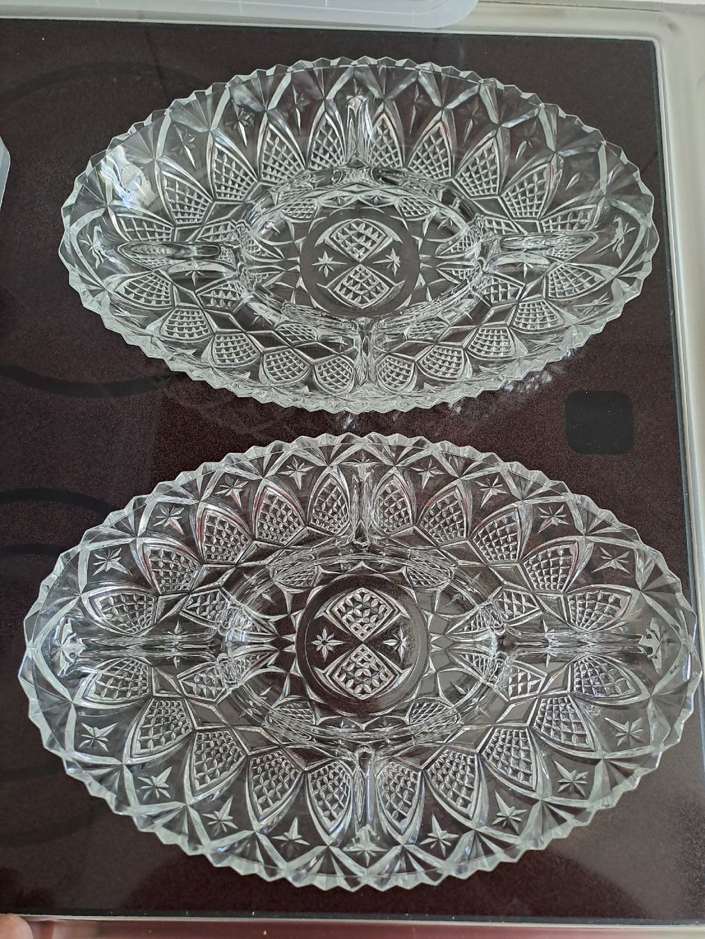 Coupes: 2 servierplatten aus Glas, Aperoschalen – D'occasion à Rickenbach LU par bishiida