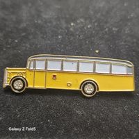Alter gelber Bus Pin/Anstecker - Electa Basel Rarität