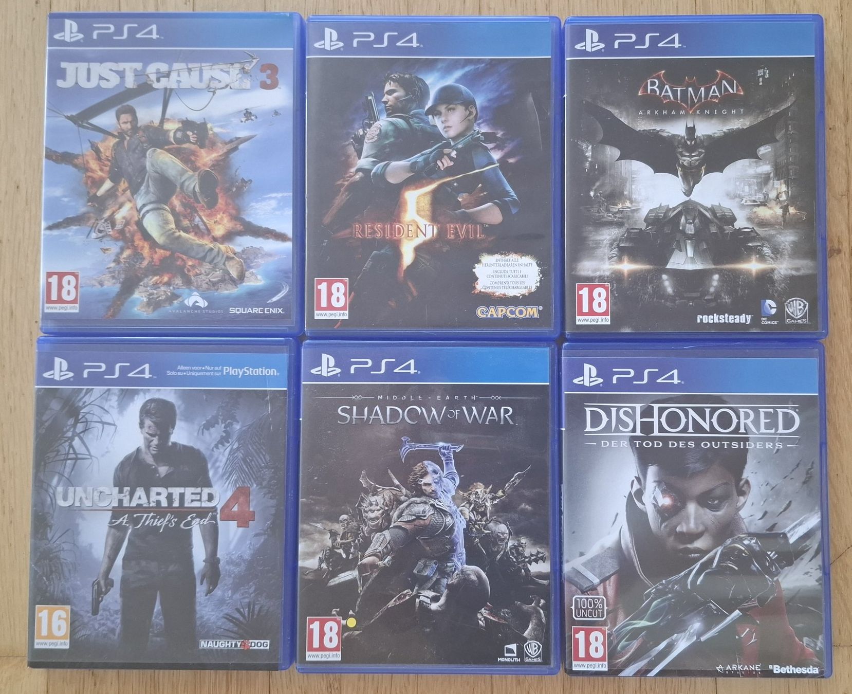 Sony Console: PS4 Bundle mit 6 Spielen – Usato da Zollikon venduto da Katapult