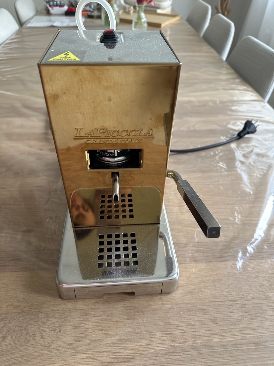 La Piccola Kaffeemaschinen & Espressomaschinen: La Piccola Kaffeemaschine gold – Gebraucht aus Bülach von  3