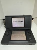 Nintendo DS Lite Konsole mit Ladekabel