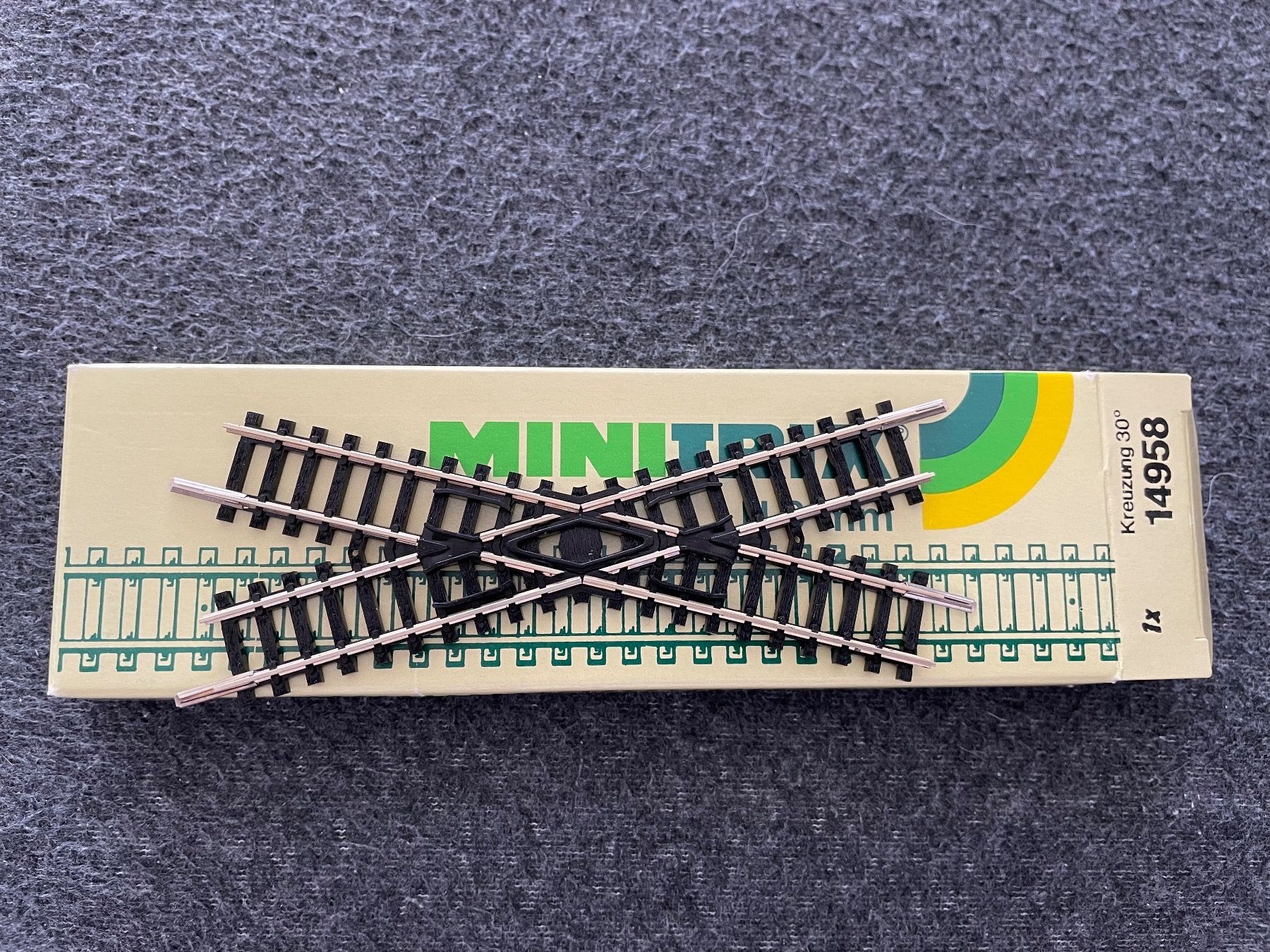 Trix Modellini di ferrovie: Minitrix 14958 Kreuzung 30° – Nuovo (secondo la descrizione) da Hauterive NE venduto da eriamch