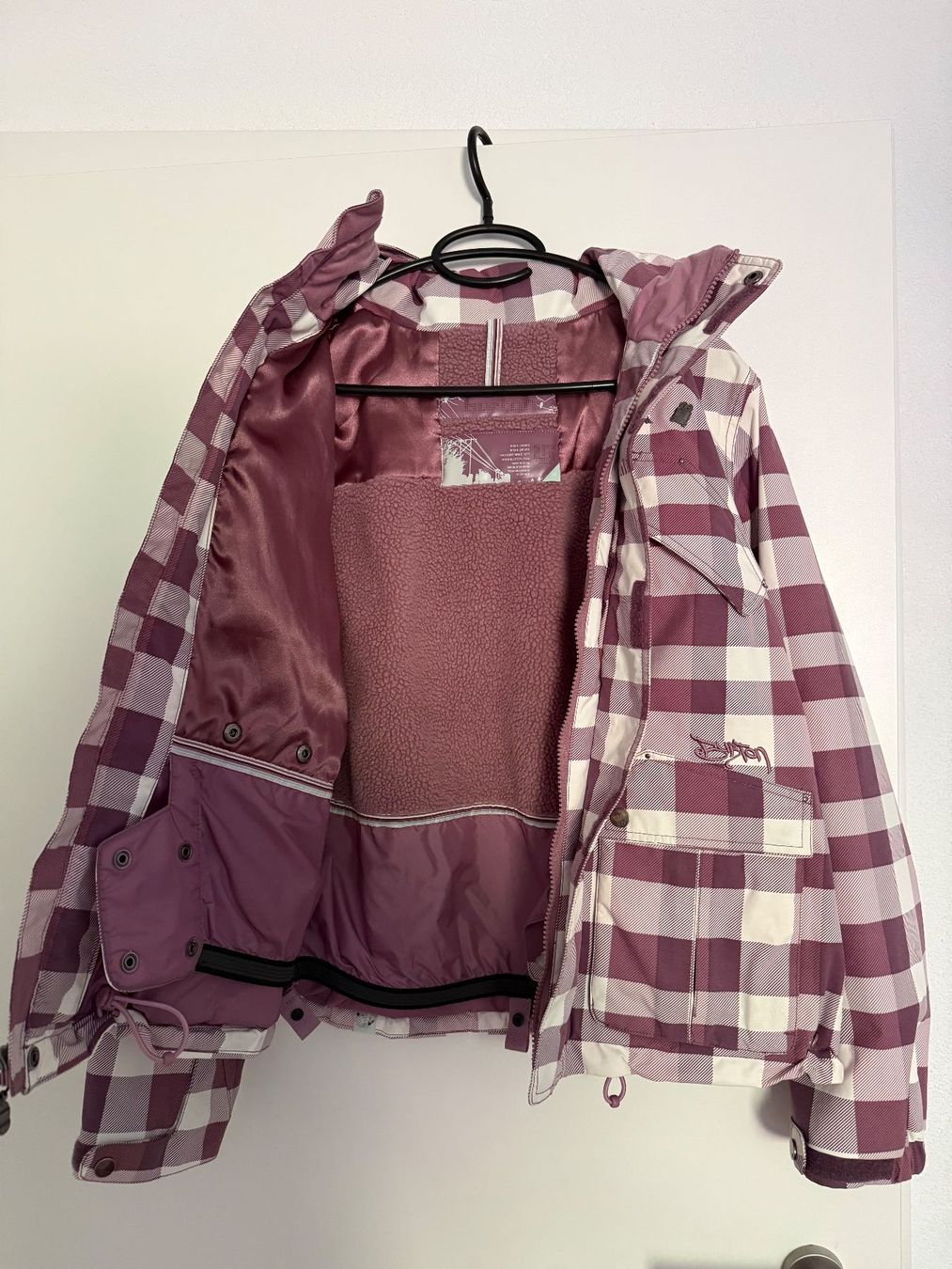 Burton Jacken: BURTON Ski/Snowboardjacke – Gebraucht aus Ostermundigen von DeOs3072 1