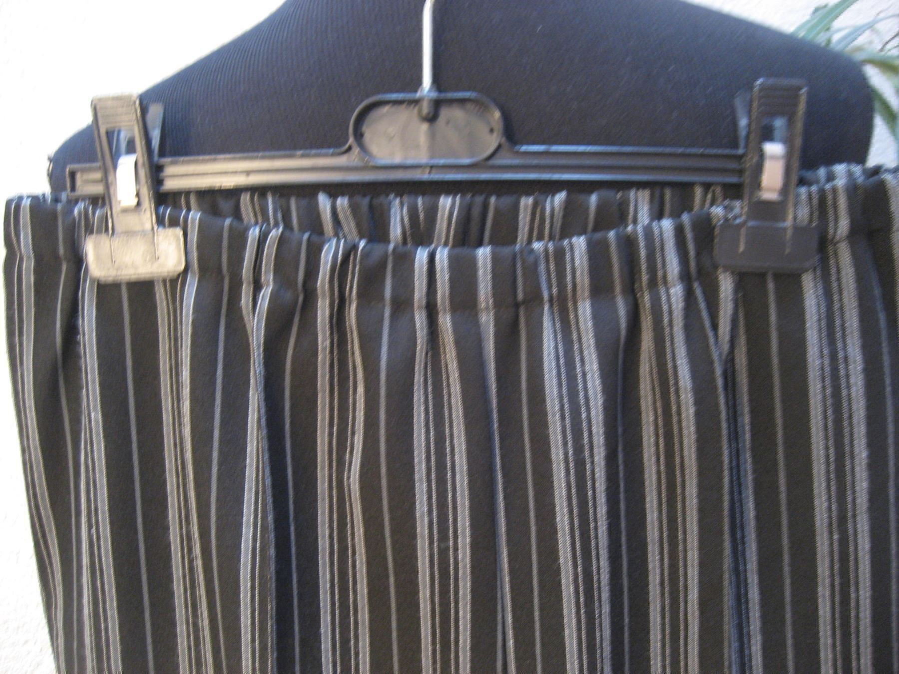 Pantaloni: Pantalon taille M – Nuovo (secondo la descrizione) da Delémont venduto da marryb 1