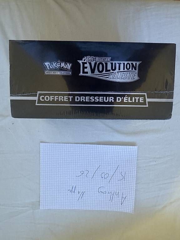 Sammelbilder & Trading cards: ETB évolution céleste scellé – Neu und originalverpackt aus Lausanne von ant_g7zb 3