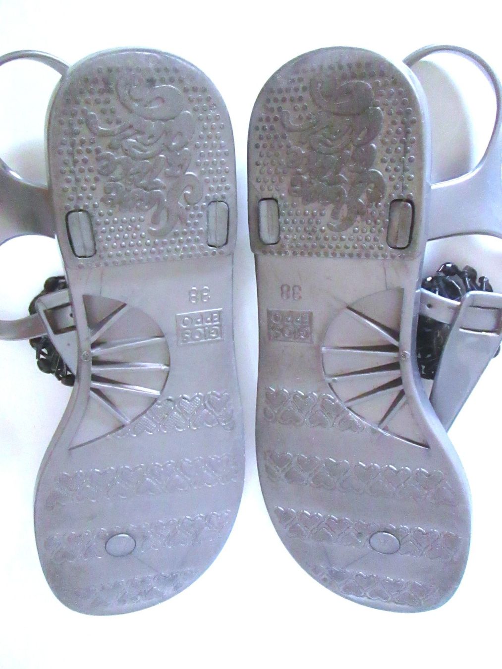 Scarpe da donna: Gioseppo Zehenstegsandalen, Nummer 38 – Usato da Sementina venduto da babucia 1