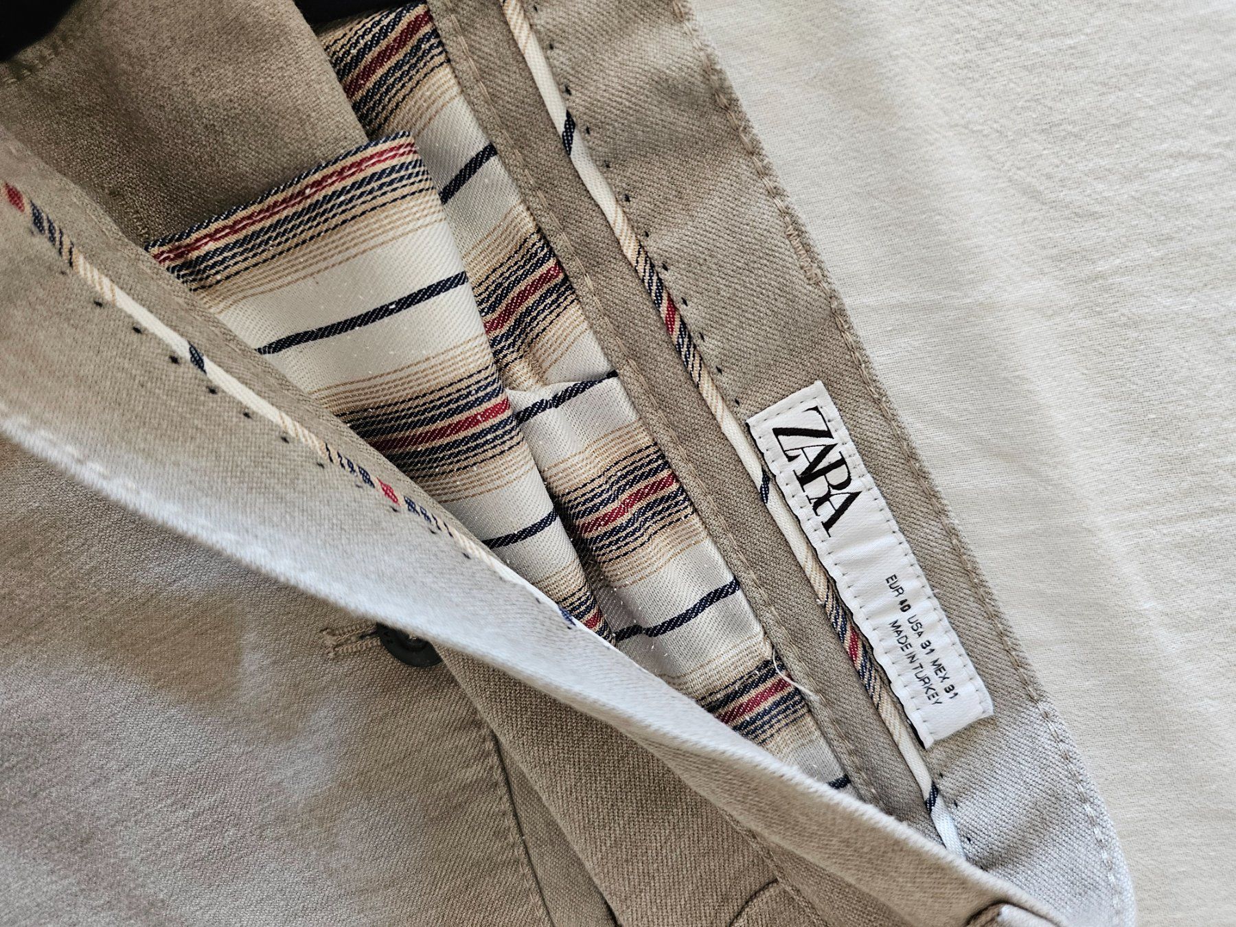 Zara Pantaloni: Graue Zara Anzughose - Grösse M – Nuovo (secondo la descrizione) da Gockhausen venduto da mar_s6wn 6