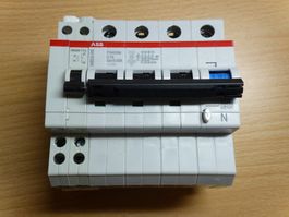 FI-LS C13 30mA 4pol. ABB-smissline-S mit HK