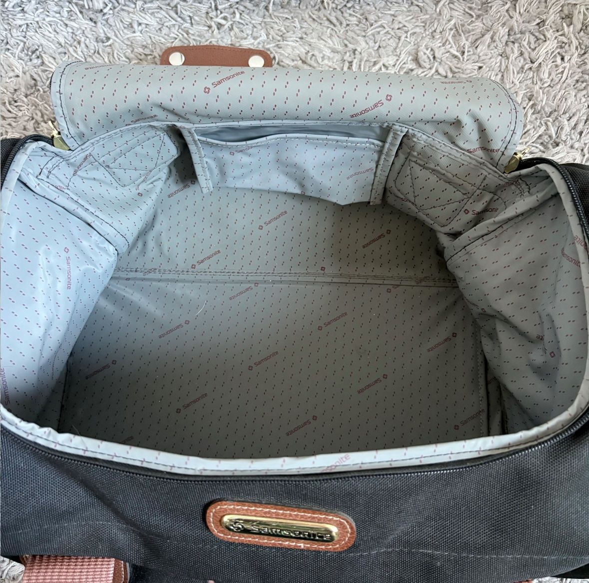 Samsonite Valigie: Sac de voyage Samsonite noir/marron – Nuovo (secondo la descrizione) da Moudon venduto da TigerrrEye 3