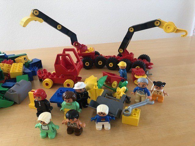 Lego Giocattoli: Lego Duplo 4.4 kg – Usato da Altbüron venduto da zet_pnw5 2