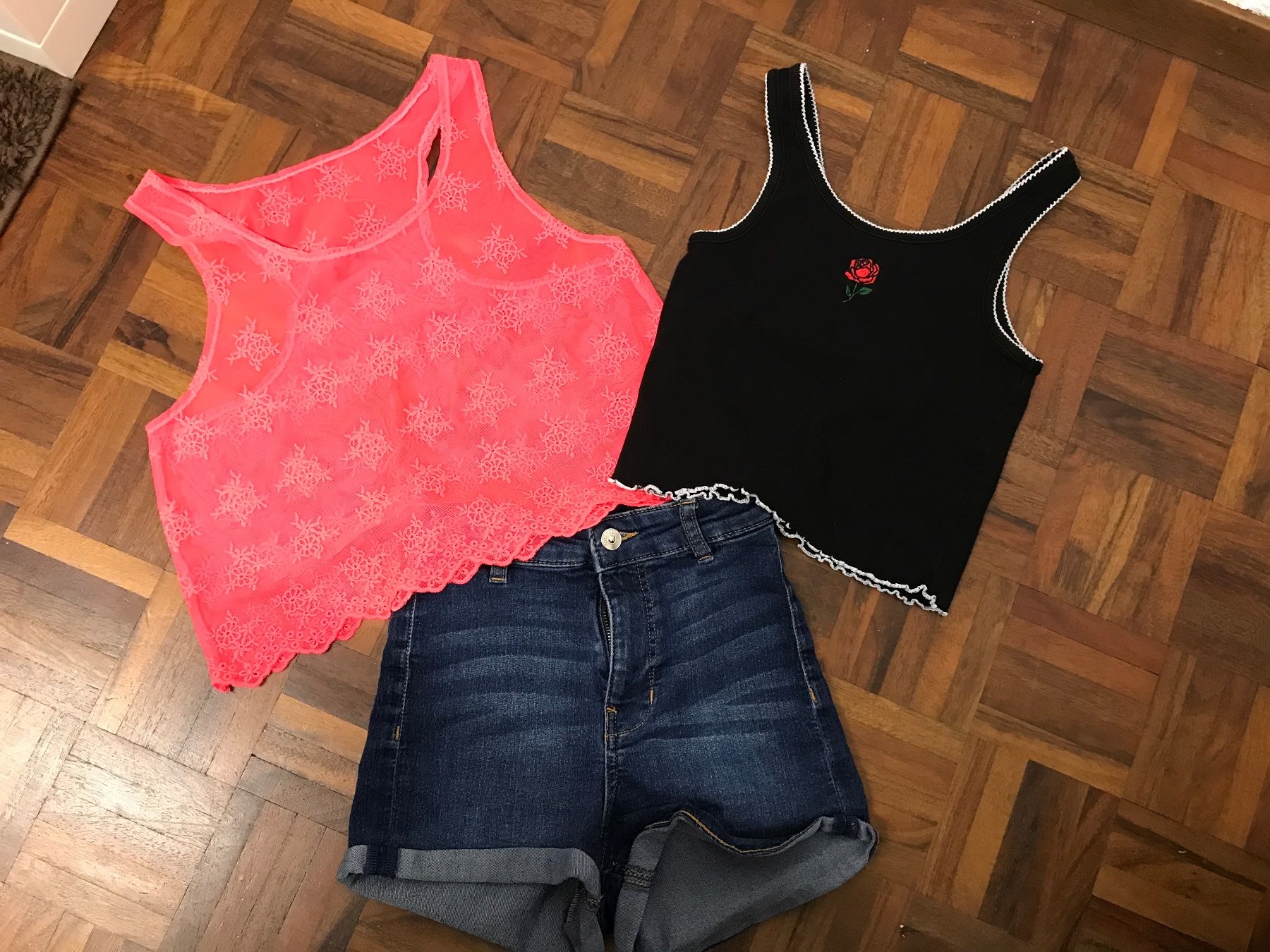 Lotti & Set di vestiti: Sommerpaket Gr 34 – Usato da St. Margrethen SG venduto da kellenbh