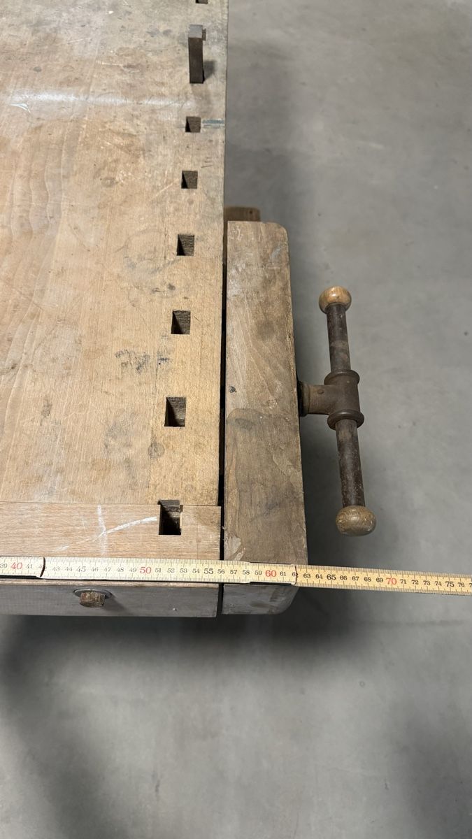 Werkbänke: Werkbank mit Schraubstock – Gebraucht aus Udligenswil von TomSawyer33 3