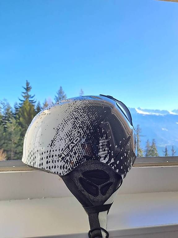 Caschi: A vendre casque de ski – Usato da Denens venduto da Chanchantevend 3