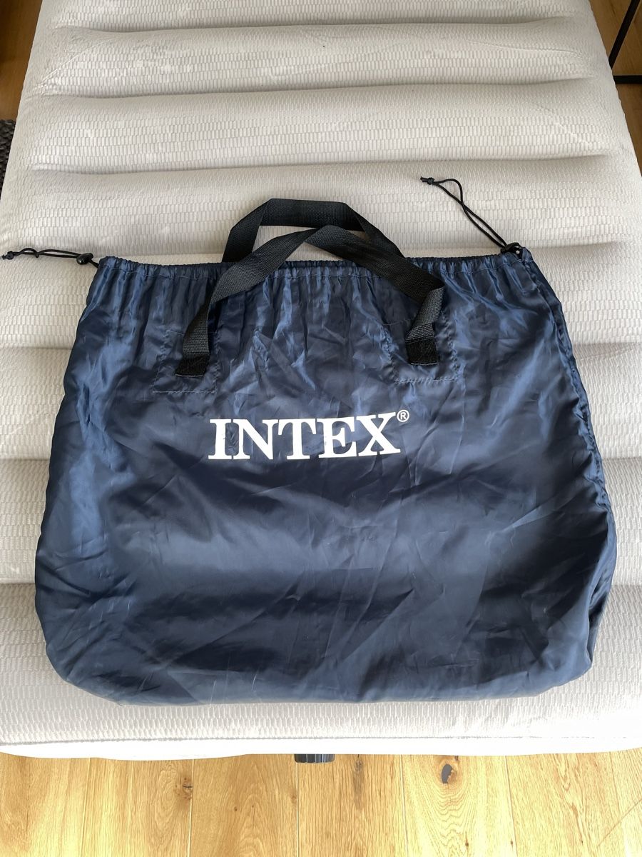 Matratzen: Intex Luftbett 2 Stück – Gebraucht aus Schwerzenbach von Muffi01 2