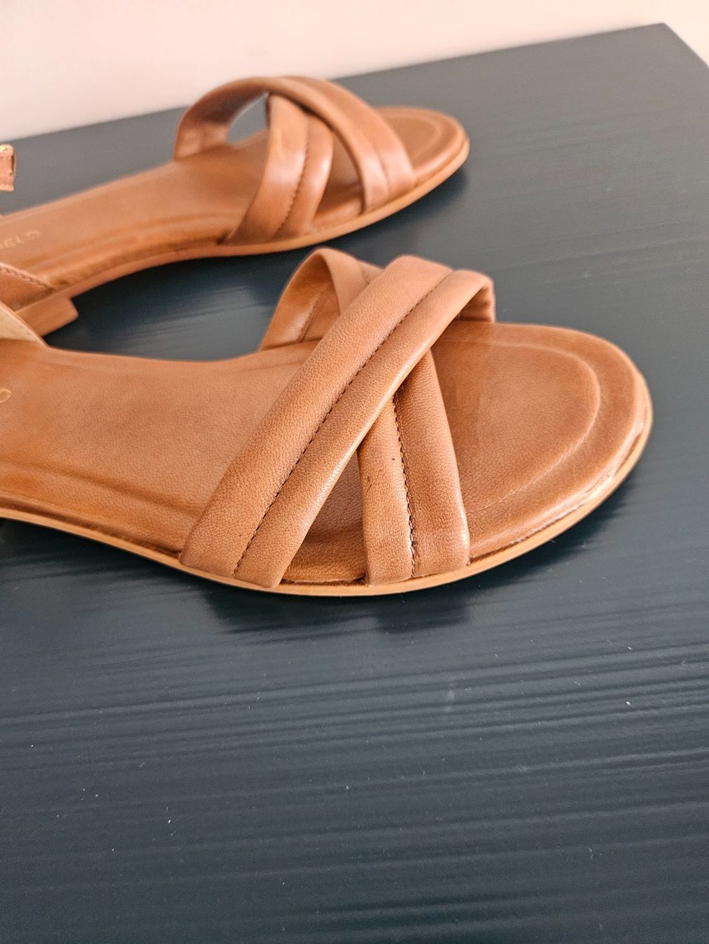 Anna Field Chaussures femmes: Anna field leather camel sandals – D'occasion à Affoltern am Albis par Katarinushka 2