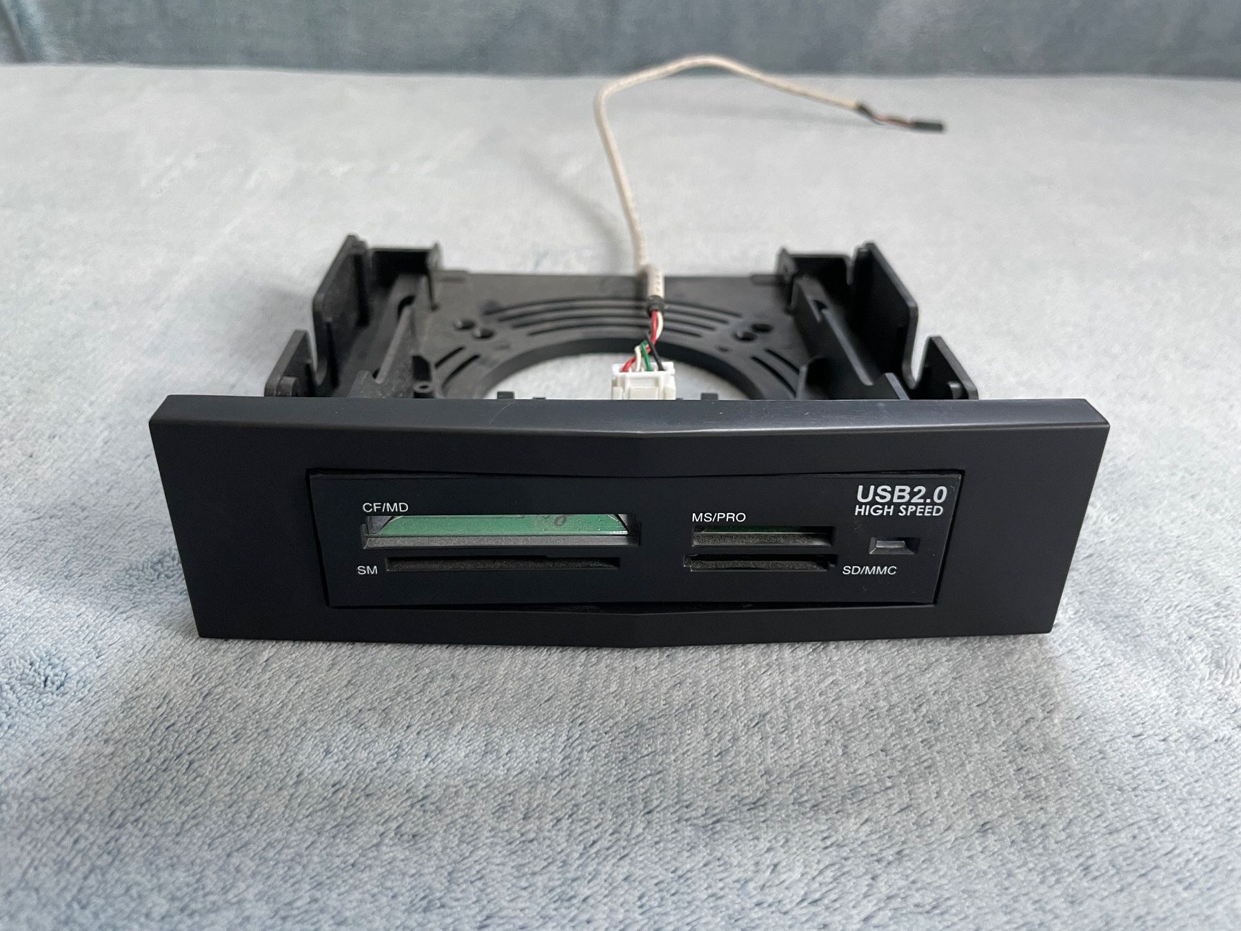 Gehäuse: Frontpanel 2.5" oder 3.5" – Gebraucht aus MAGDEN von GoldenEagle2020
