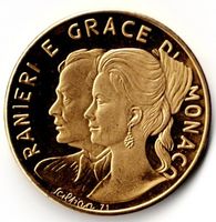 Rainer E Grace Di Monaco_ Persönlichkeiten_Goldfarben