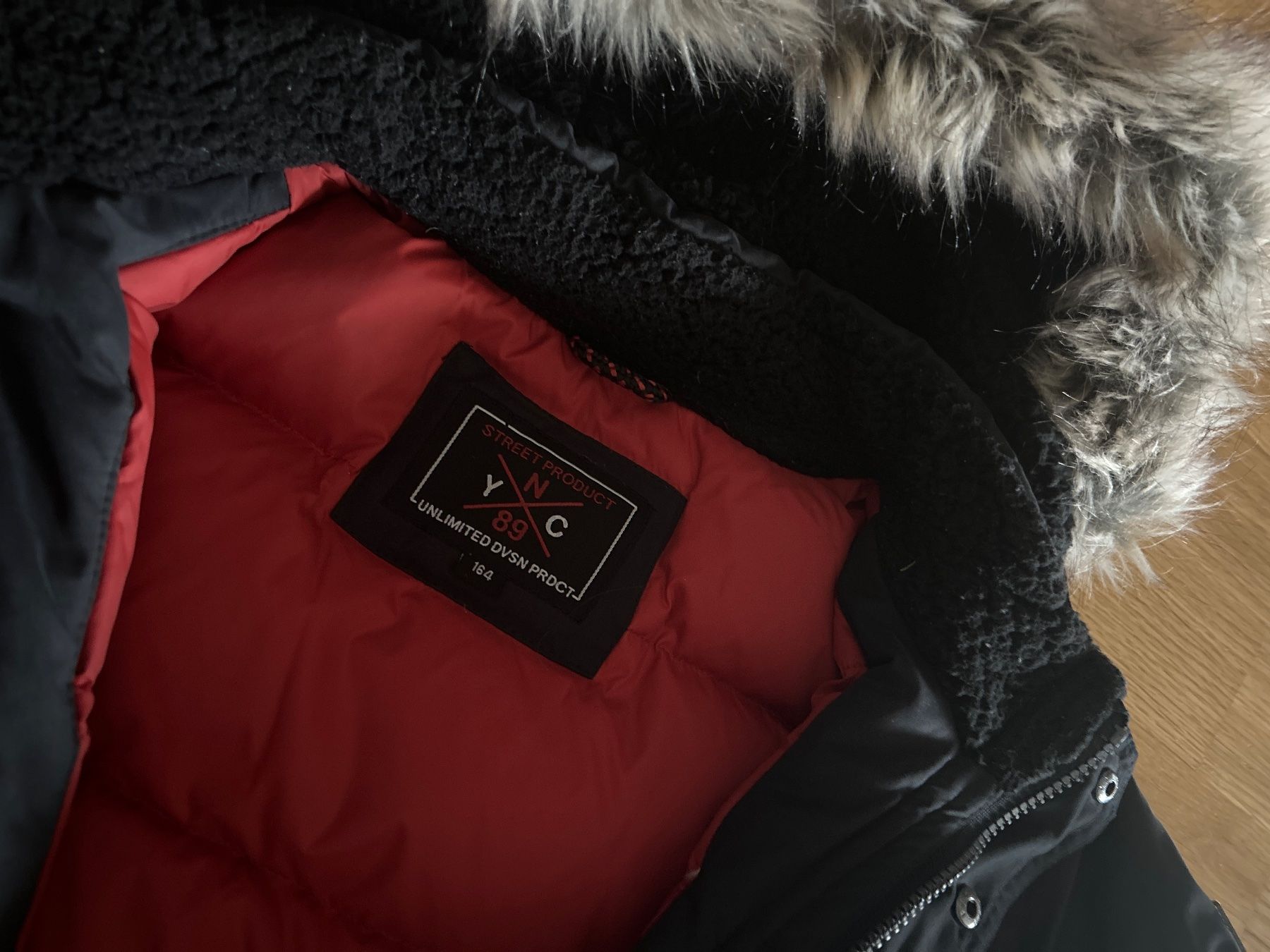 C&A Giacche & Cappotti: Winterjacke Daunen Jungen – Usato da Schlieren venduto da Gizmo8952 1