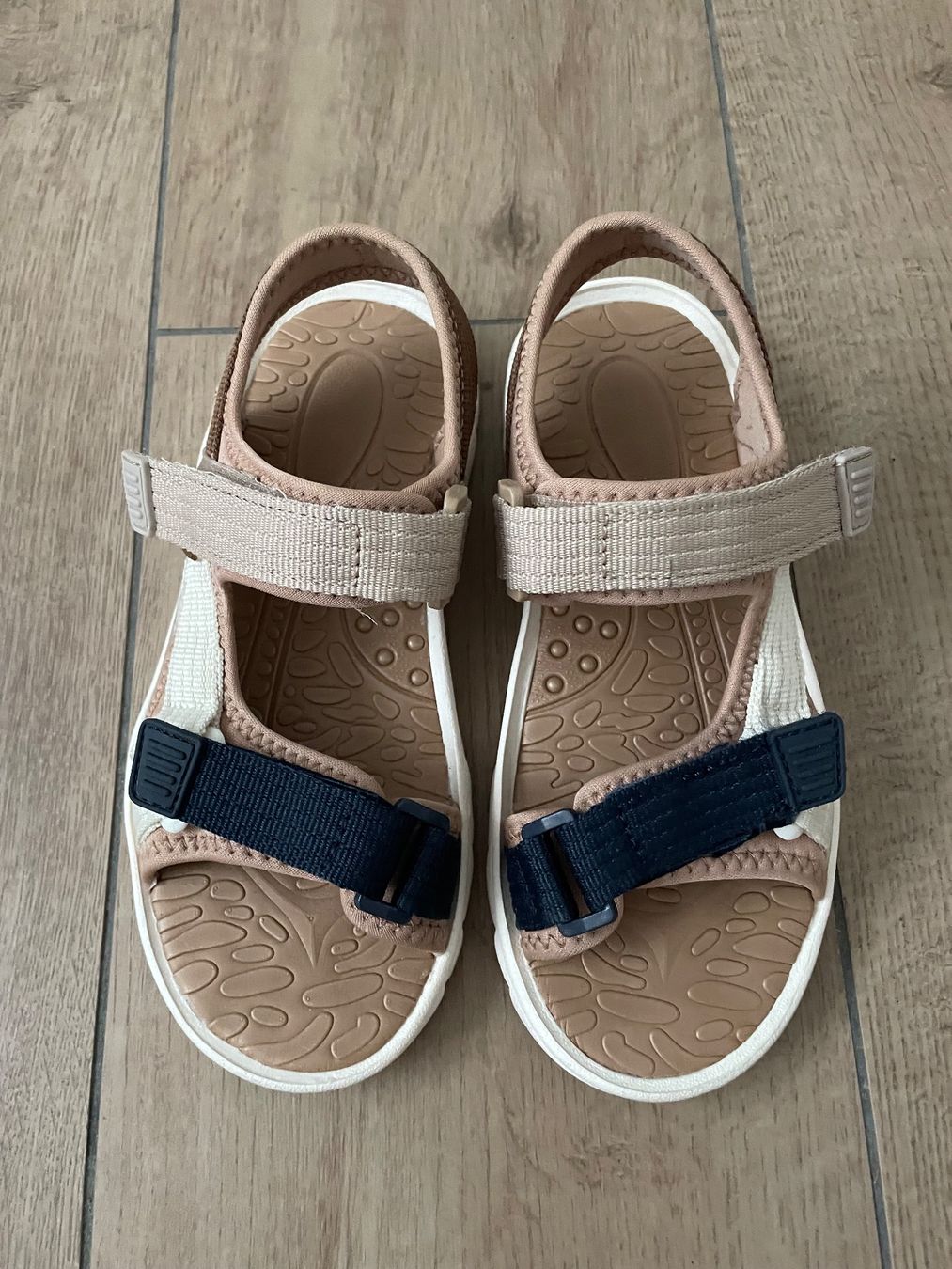 Scarpe per ragazzi: Sandalen Gr. 34 – Usato da Waltenschwil venduto da hansnine 1