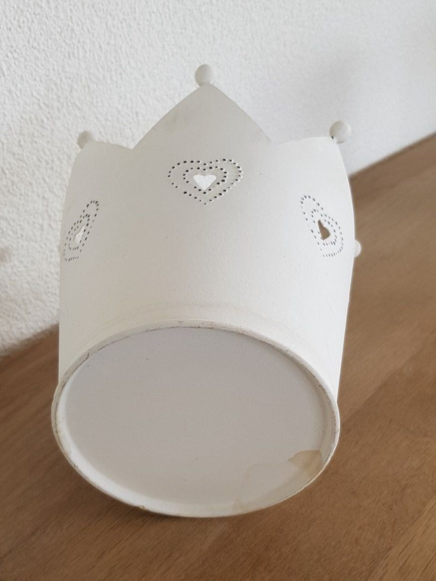 Alle Dekorationen: Übertopf weiss, romantisch – Gebraucht aus Walterswil SO von Jerry_maus 2