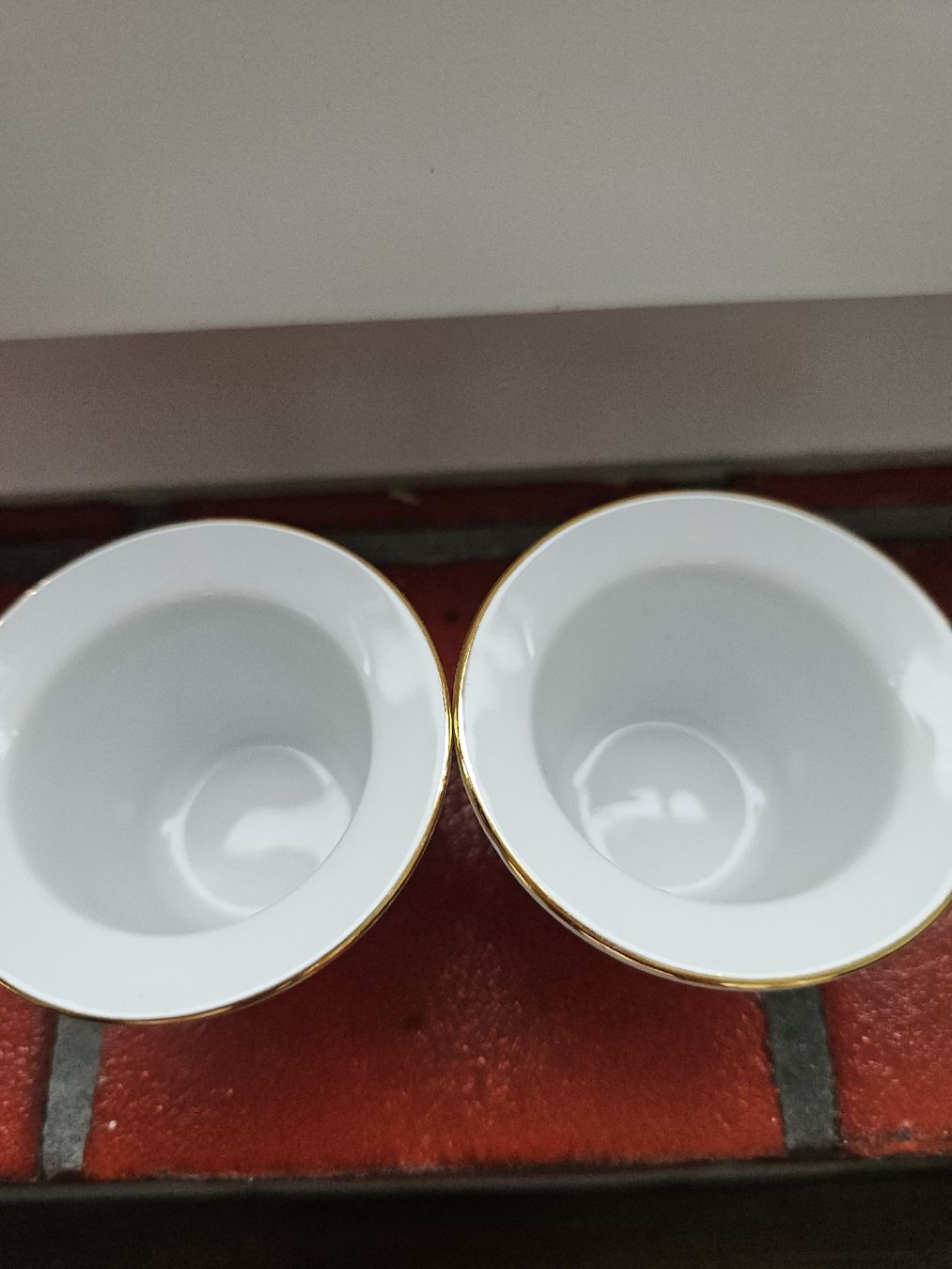 Altre Stoviglie: 2er Set Eierbecher mit Rosenmotiv, Vintage  – Usato da Urdorf venduto da Colina 1