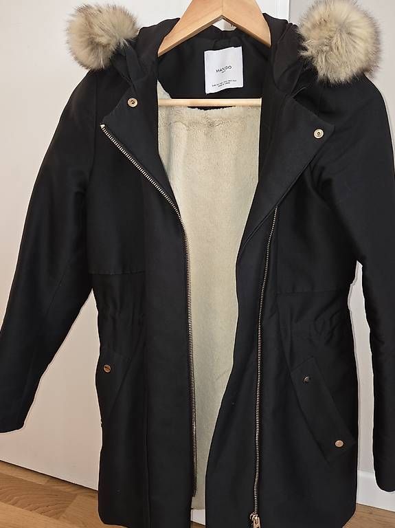 Vestes: Leichte Winterjacke Mango – D'occasion à Zumikon par CiaVS 2