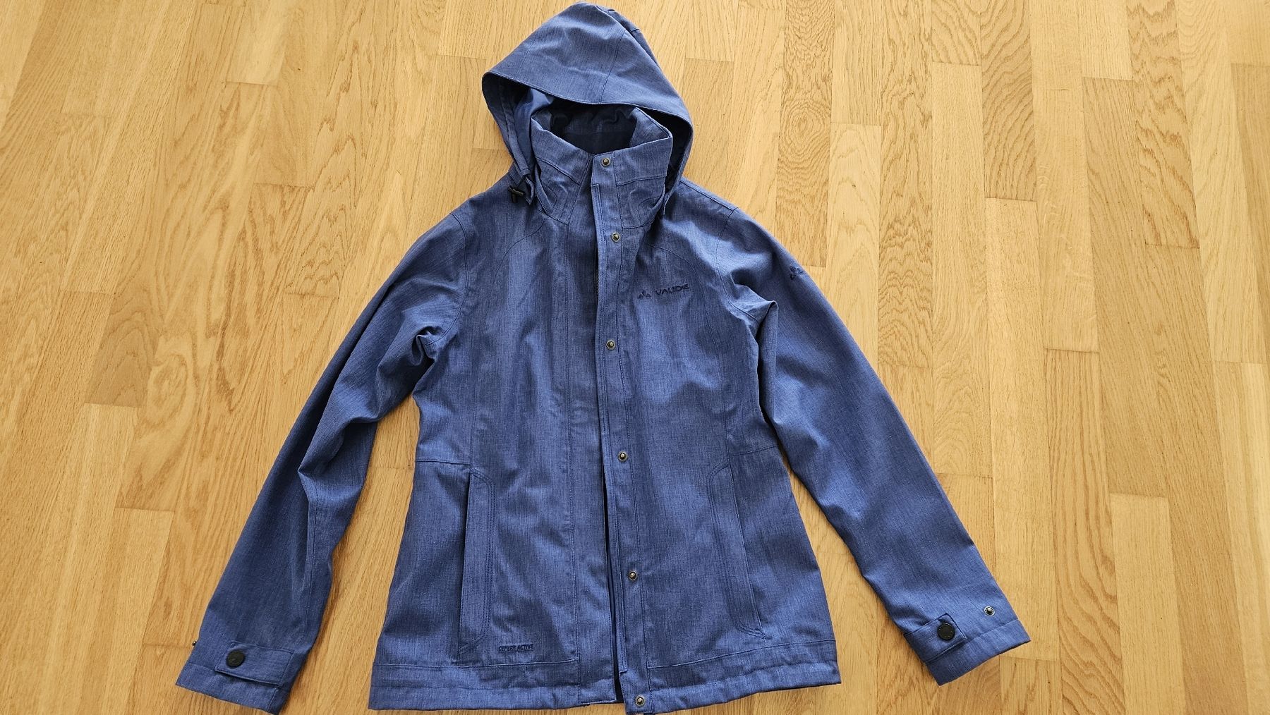 Vaude Giacche: Regenjacke Vaude Damen 36 – Nuovo (secondo la descrizione) da Hildisrieden venduto da Schteigeiss