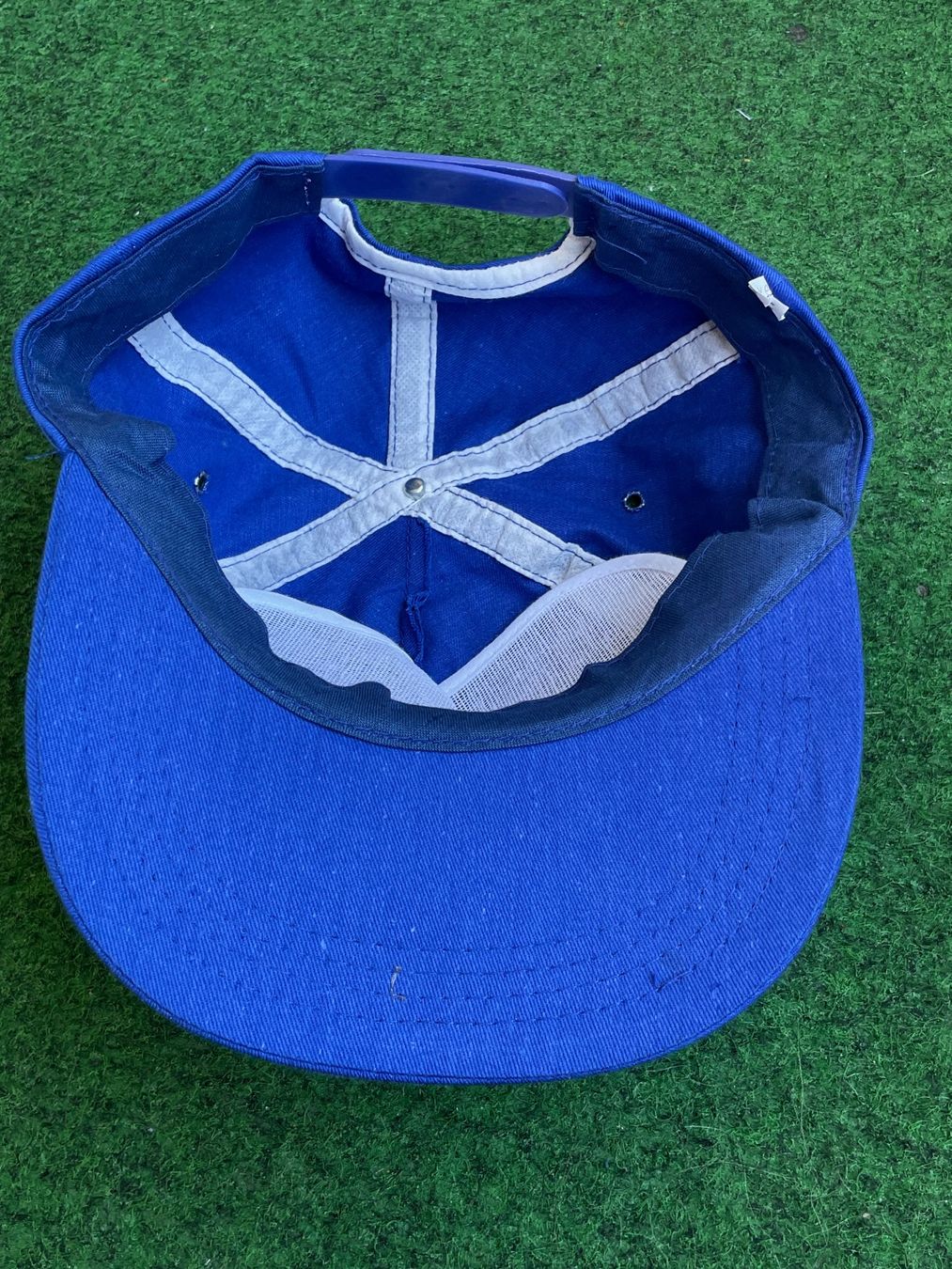 Copricapi, berretti & cappellini: Vintage 90s Cap Zurich Fäscht – Usato da Zürich venduto da le_souk 4