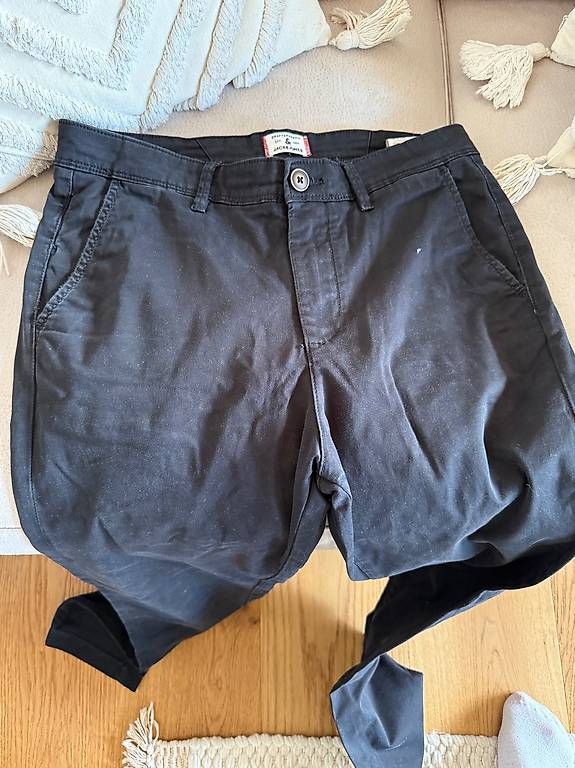 Hosen: Pantaloni Jack & Jones 30 / 34 slim – Gebraucht aus Novazzano von sol_vk8x 2
