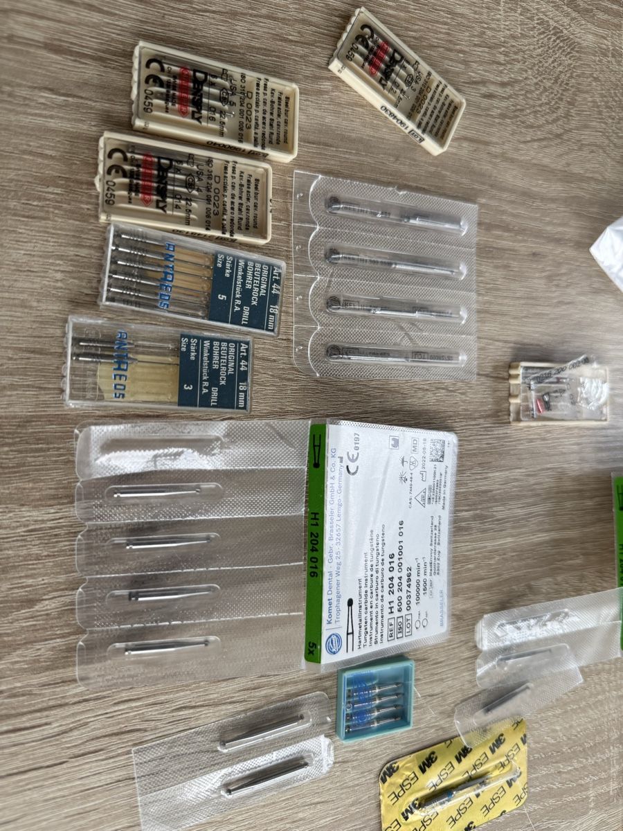 Attrezzature mediche: Standart Bohrer Zahnmedizin – Usato da Opfikon venduto da na0_rrc8