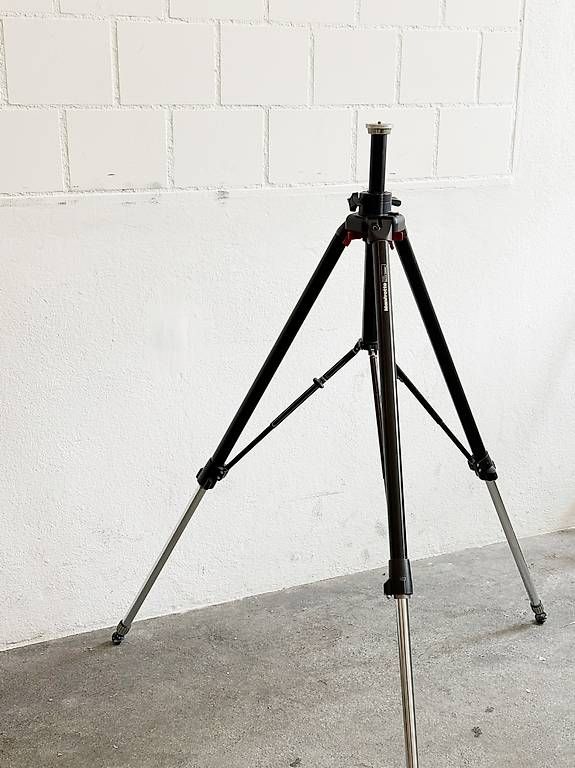 Trépieds & Accessoires: Manfrotto 058B Stativ – D'occasion à Bern par taebbern 1