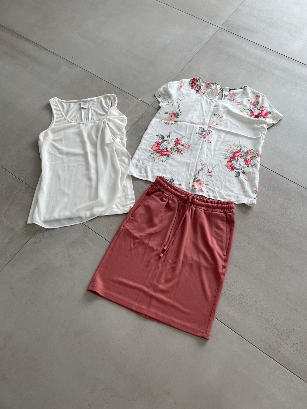 Lotti di vestiti: Sommer Set – Usato da Zollikofen venduto da ballspielerb1