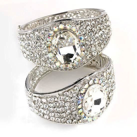 Bracciali & Braccialetti: Armreif mit böhmischen Strass Steinen – Nuovo e nell'imballaggio originale da Mund venduto da Happy_trader 1