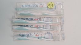 Meridol Zahnbürsten 4er Stück neu