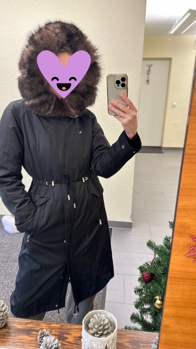 Giacche: parka with natural fur – Usato da Etoy venduto da aal_cby6 4