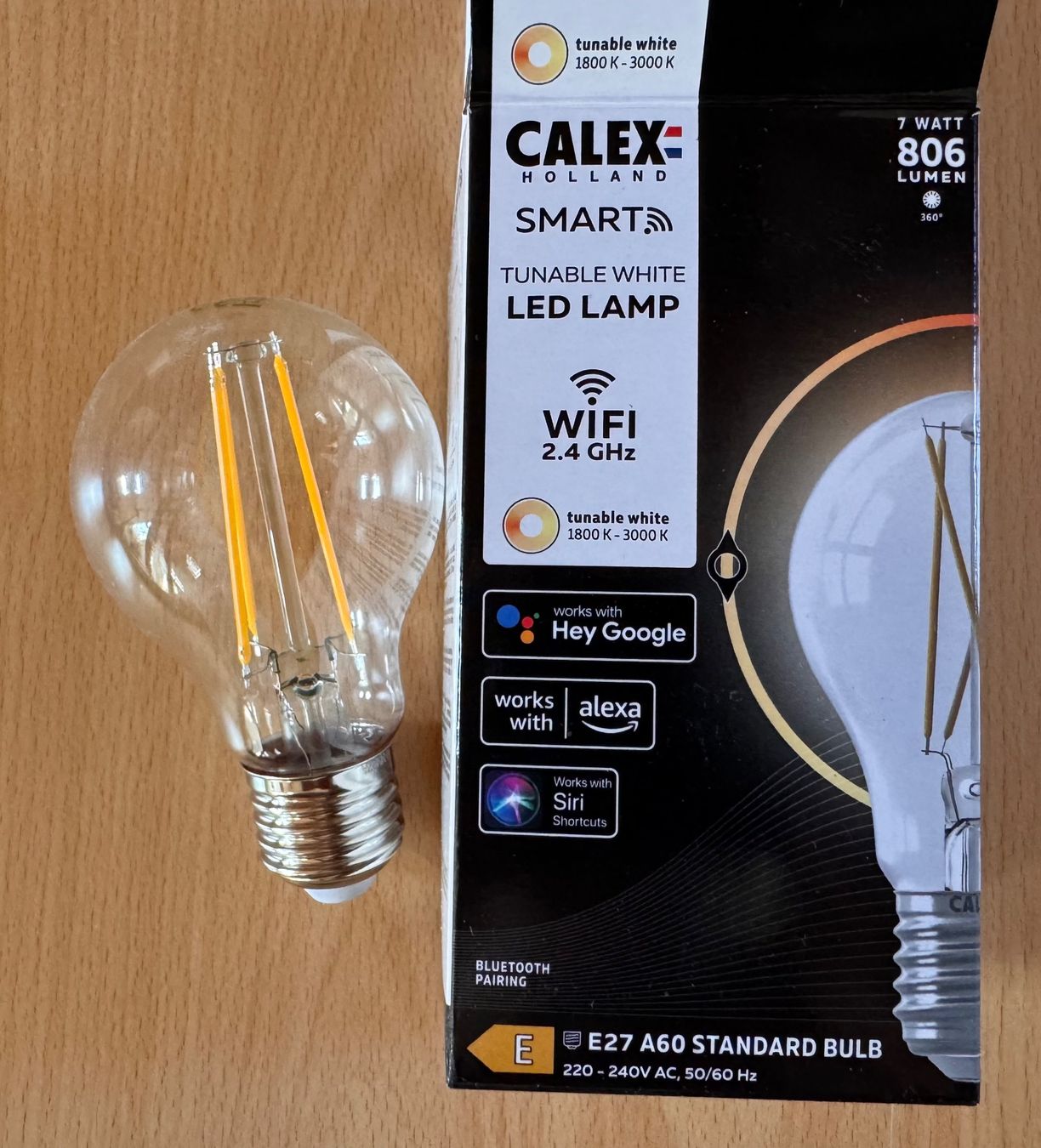 Smart Lampes: 2 Calex Glühbirnen, steuerbar über App – D'occasion à St. Gallen par Deane