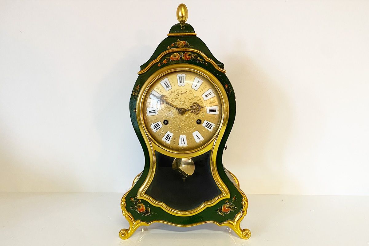 Orologi da terra & Orologi da parete: Antike Tischuhr " Le Castel  " - Kaminuhr - Pendule – Usato da Küssnacht am Rigi venduto da Brockenhaus-Rigi