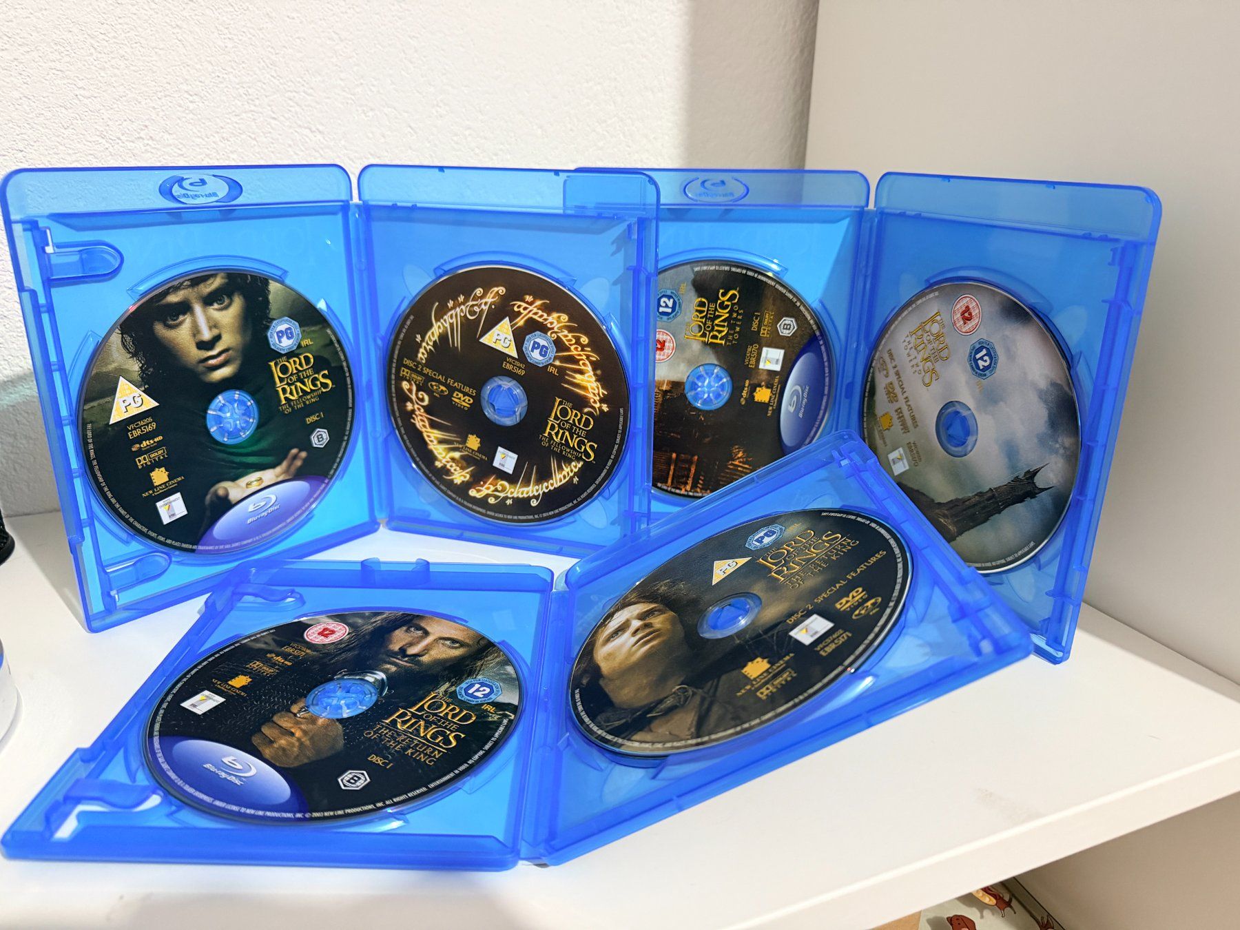 Tutti i DVDs: Der Herr der Ringe - Trilogie Bluray – Usato da Binningen venduto da samorga21 1